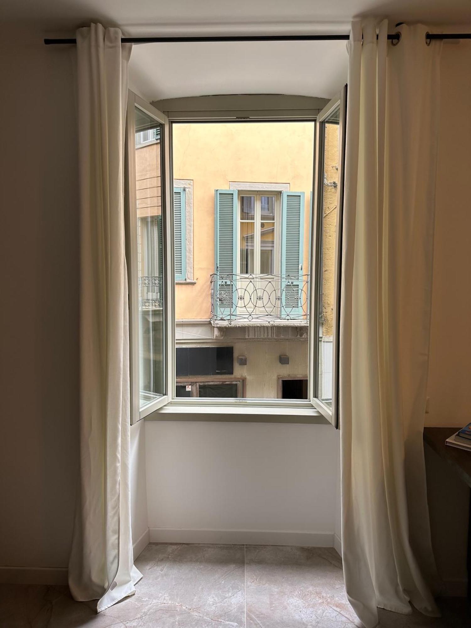 Magic Place Bergamo! Classy Apartment In The Heart Of The City Экстерьер фото